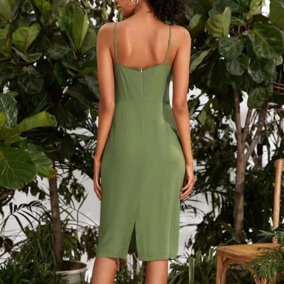 ***SOLD ON DEPOP** Cowl Neck Dress - Picture 2 of 4